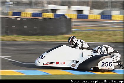 sidecar_23_fsbk_2012_le_mans_roulage.jpg