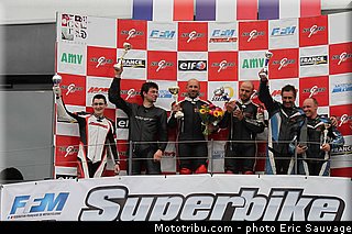 podium_2_01_sidecar_fsbk_2013_nogaro.jpg