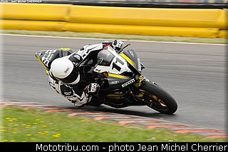 pirelli_600_clere_003_fsbk_2013_le_vigeant.jpg