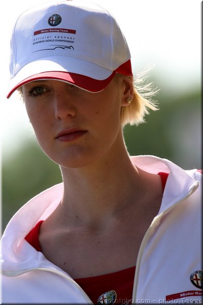 0080-pitbabes-paysbas-sbk2007-027-