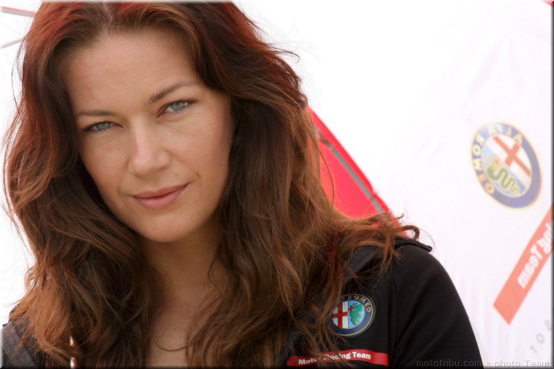 0125-pitbabes-italie-monza-sbk2007-028-