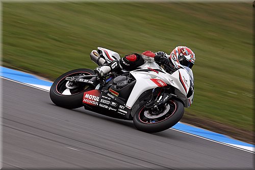 0109-036tiberio2-donington2007.jpg