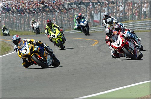 0298-008biaggi4brandshatch2007.JPEG