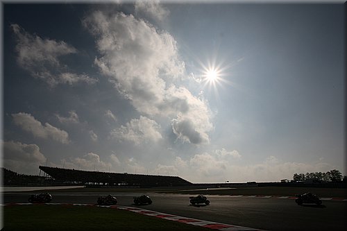 0371-013magnycours2-magnycours2007.jpg