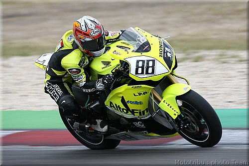 sbk-aoyama_2.jpg