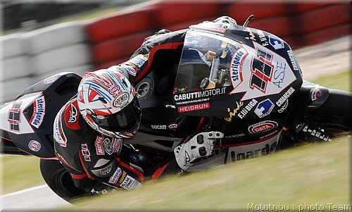 sbk-xaus_5.jpg