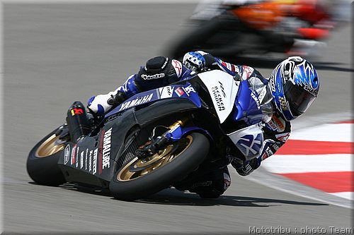 supersport-parkes_04.jpg