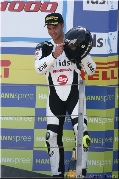 MOTO 