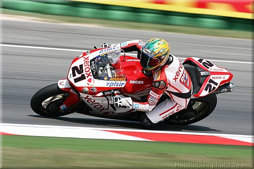 sbk-bayliss7.jpg