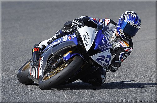 0404_supersport_parkes_6.jpg