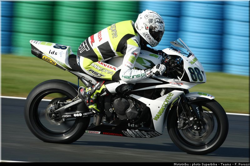 0463_supersport_pitt_04