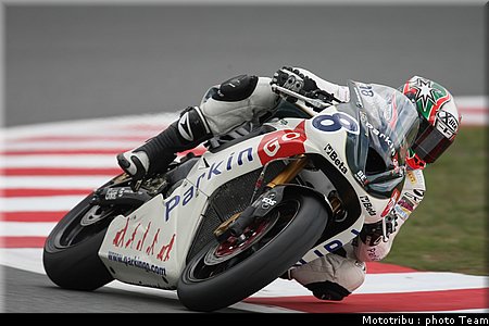 0386_supersport_aitchinson.jpg