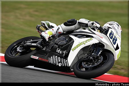 0461_supersport_pitt_02.jpg