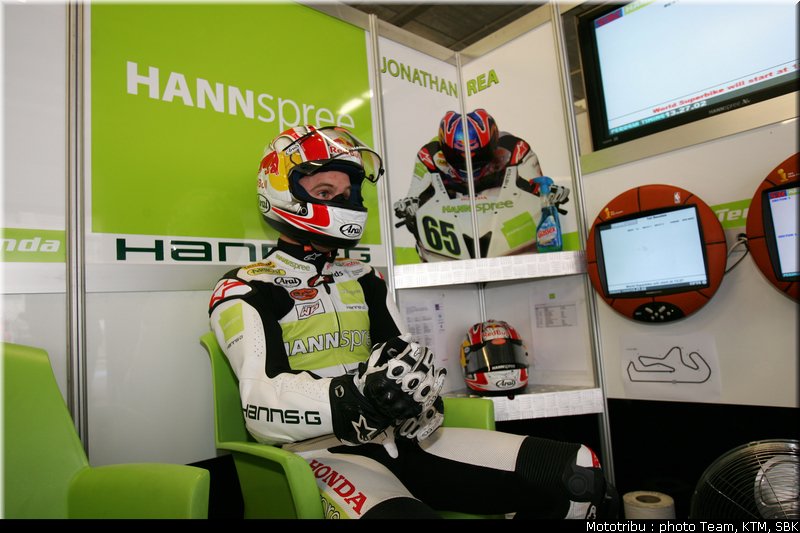 0476_sbk_rea_10
