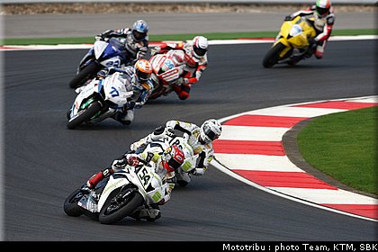 0069_supersport_02.jpg