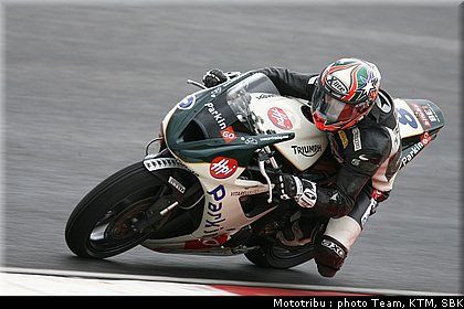 0102_supersport_aitchinson_1.jpg