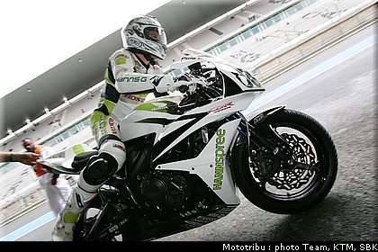 0192_supersport_pitt_09.jpg