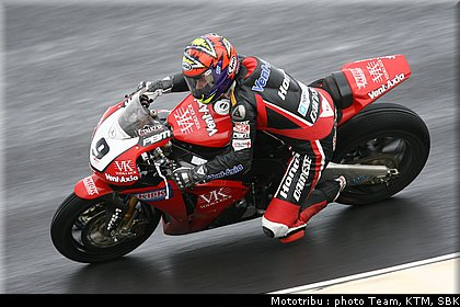 0507_sbk_walker.jpg