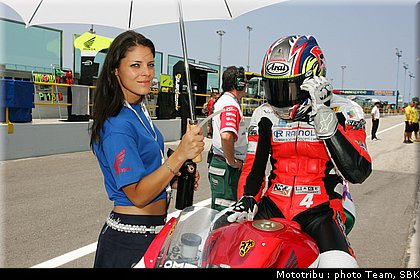 sbk_pitbabes2008_0093.jpg