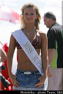 sbk_pitbabes2008_0126.jpg