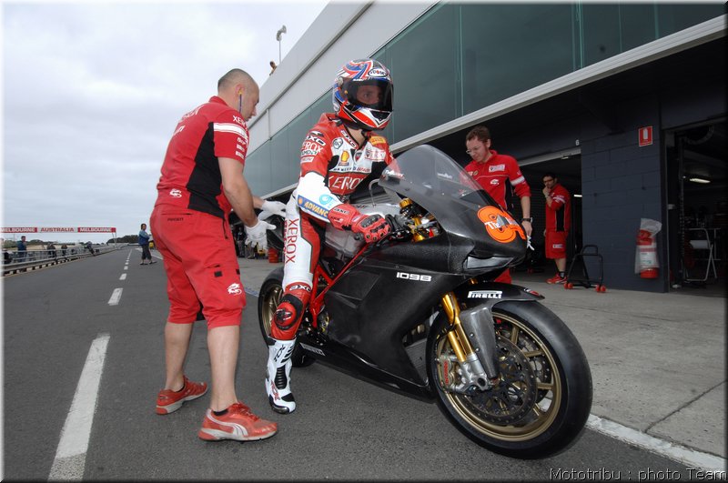 ducati-test-pirelli-008