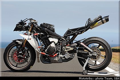 0171_supersport_triumph_be1_011.jpg