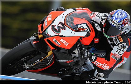 0183_sbk_biaggi_004.jpg