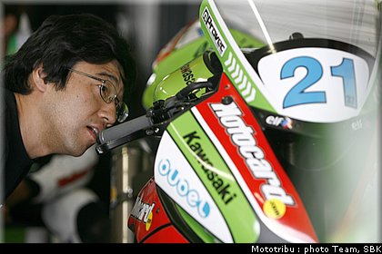 supersport_fujiwara_03.jpg