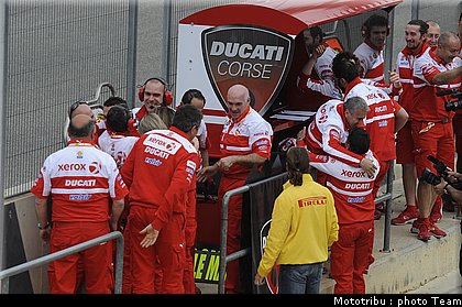 sbk_ducati_3.jpg