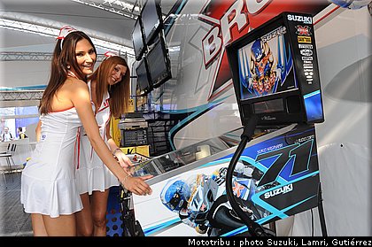 pit_babes_001.jpg