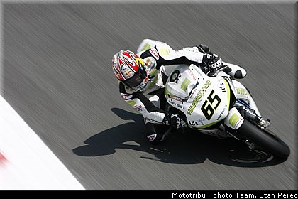 sbk_rea_02.jpg