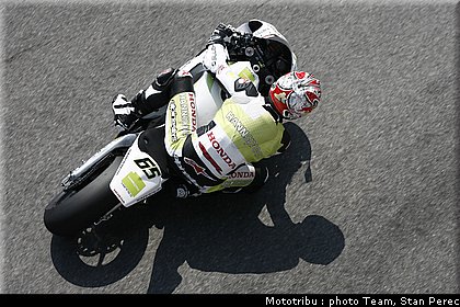 sbk_rea_03.jpg