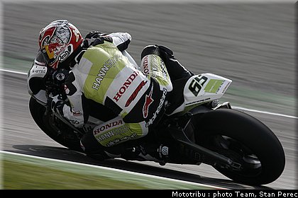 sbk_rea_07.jpg