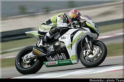 sbk_rea_14.jpg