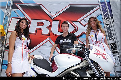 pitbabes_misano_09.jpg