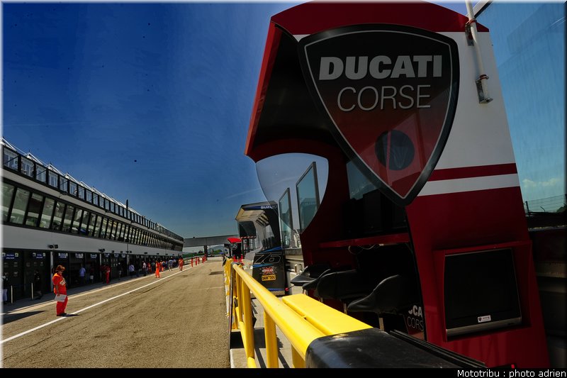 paddock_circuit_misano2009_005