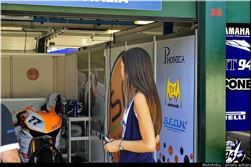 stands_misano_sbk2009_0006
