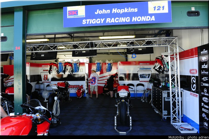 stands_misano_sbk2009_0018