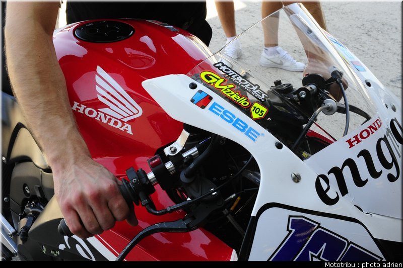 stands_misano_sbk2009_0100