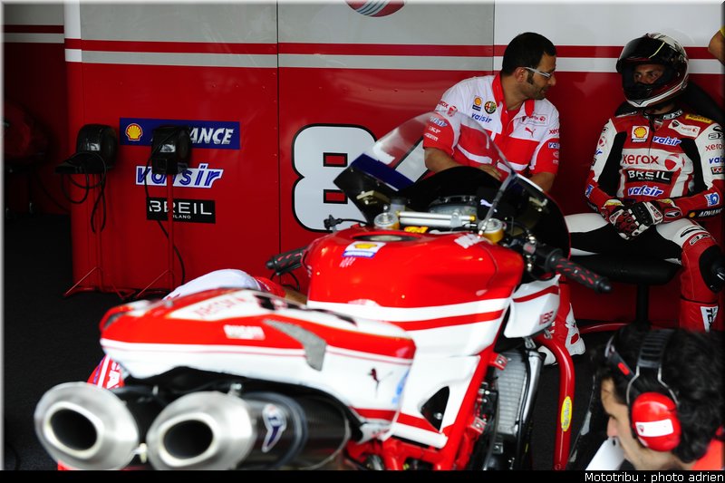 stands_misano_sbk2009_0156