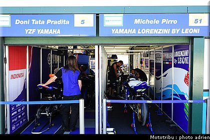 stands_misano_sbk2009_0003.JPG