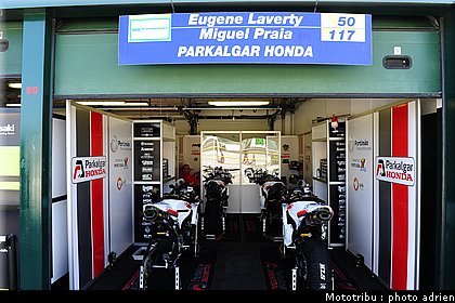 stands_misano_sbk2009_0013.JPG
