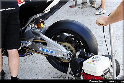 stands_misano_sbk2009_0020.JPG