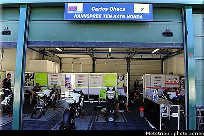 stands_misano_sbk2009_0033.JPG