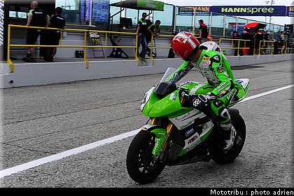 stands_misano_sbk2009_0102.JPG