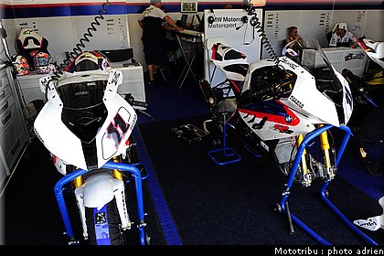 stands_misano_sbk2009_0103.JPG