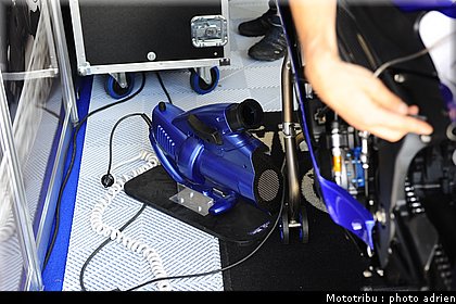 stands_misano_sbk2009_0117.JPG
