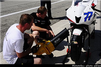 stands_misano_sbk2009_0121.JPG