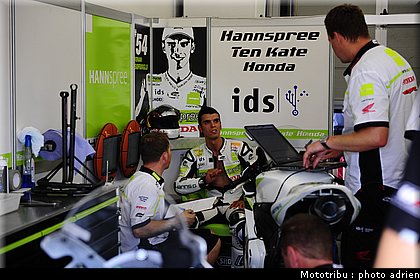 stands_misano_sbk2009_0122.JPG