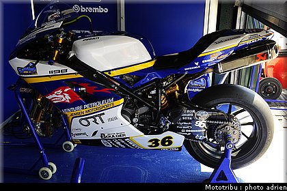 stands_misano_sbk2009_0126.JPG